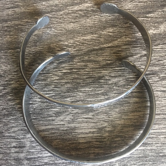 Metal cuff set - Picture 2 of 2